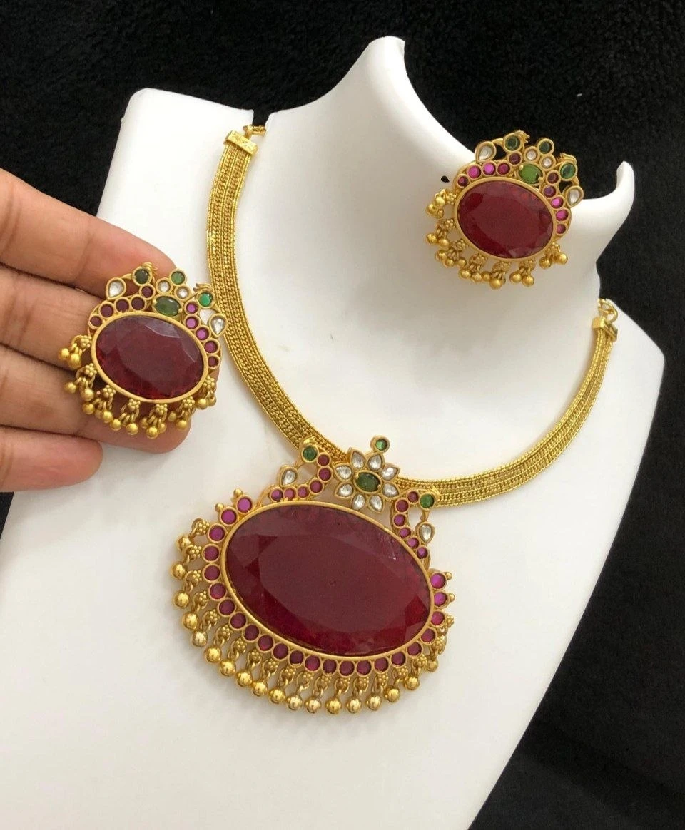 Vasundhara Royal Blue Necklace set